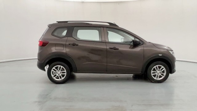 Second-hand 2023 Renault Triber RXL for sale in Kanpur-2