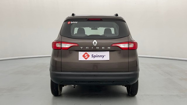 Second-hand 2023 Renault Triber RXL for sale in Kanpur-4