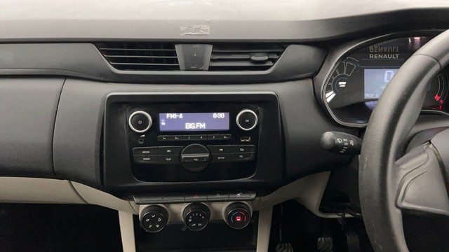 Second-hand 2023 Renault Triber RXL for sale in Kanpur-24