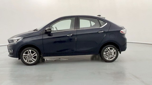 Second-hand 2022 Tata Tigor XZ Plus for sale in Lucknow-6