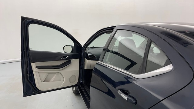 Second-hand 2022 Tata Tigor XZ Plus for sale in Lucknow-25