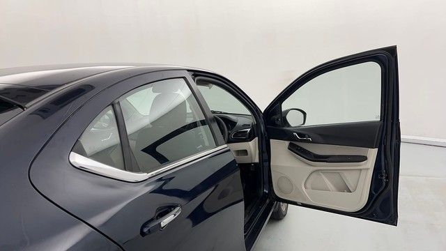 Second-hand 2022 Tata Tigor XZ Plus for sale in Lucknow-16