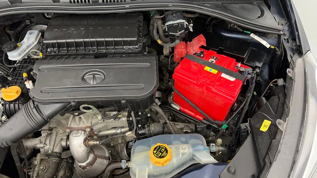 Second-hand 2022 Tata Tigor XZ Plus for sale in Lucknow-35