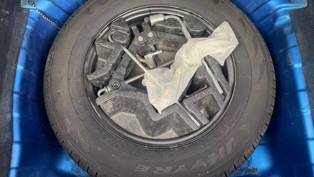 Second-hand 2021 Tata Altroz XT Turbo for sale in Kolkata-21