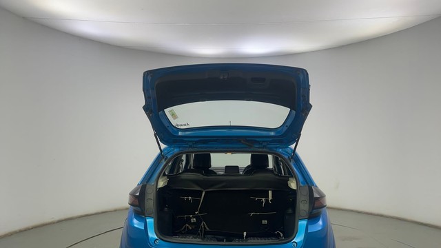 Second-hand 2021 Tata Altroz XT Turbo for sale in Kolkata-9