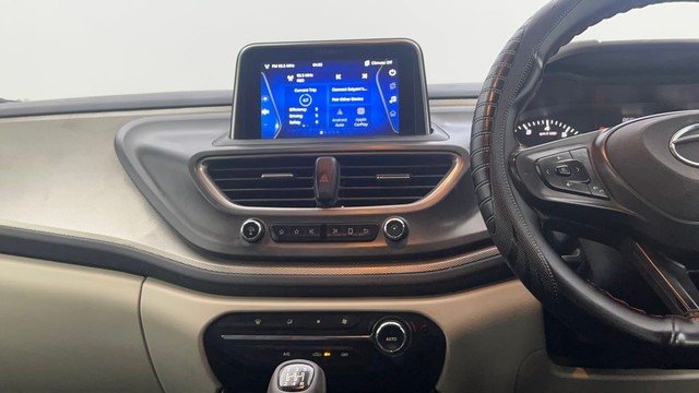 Second-hand 2021 Tata Altroz XT Turbo for sale in Kolkata-28