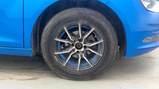 Second-hand 2021 Tata Altroz XT Turbo for sale in Kolkata-17