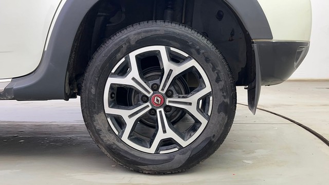 Second-hand 2021 Renault Duster RXZ for sale in Kolkata-19