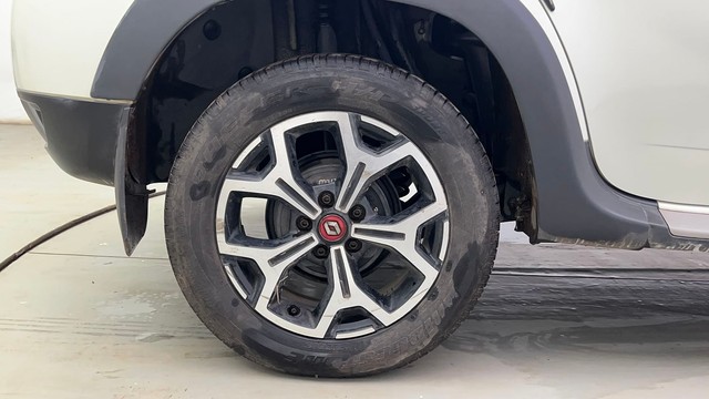 Second-hand 2021 Renault Duster RXZ for sale in Kolkata-18