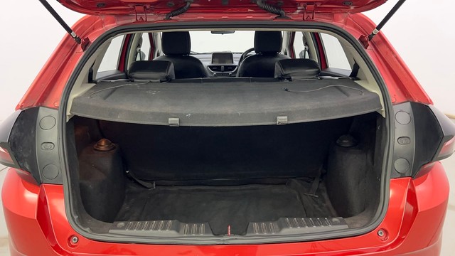 Second-hand 2021 Tata Altroz XZ for sale in Kolkata-9