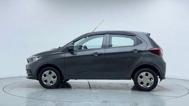 Second-hand 2022 Tata Tiago XT CNG for sale in Sonipat-6