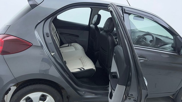 Second-hand 2022 Tata Tiago XT CNG for sale in Sonipat-24