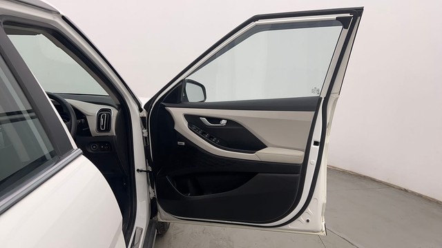 Second-hand 2022 Hyundai Creta SX Diesel for sale in Chandigarh-16