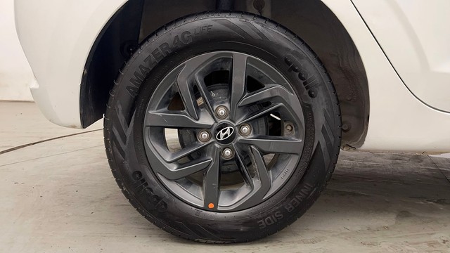 Second-hand 2022 Hyundai Grand i10 Nios Sportz CNG for sale in Chandigarh-18