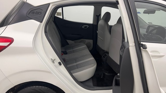 Second-hand 2022 Hyundai Grand i10 Nios Sportz CNG for sale in Chandigarh-30