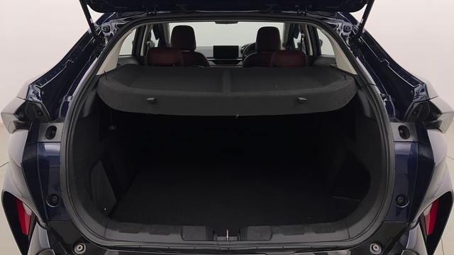 Second-hand 2024 Tata Curvv Accomplished S Diesel for sale in Chandigarh-9