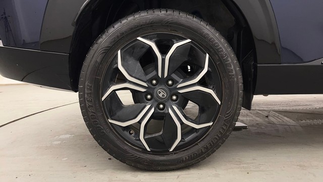 Second-hand 2024 Tata Curvv Accomplished S Diesel for sale in Chandigarh-18