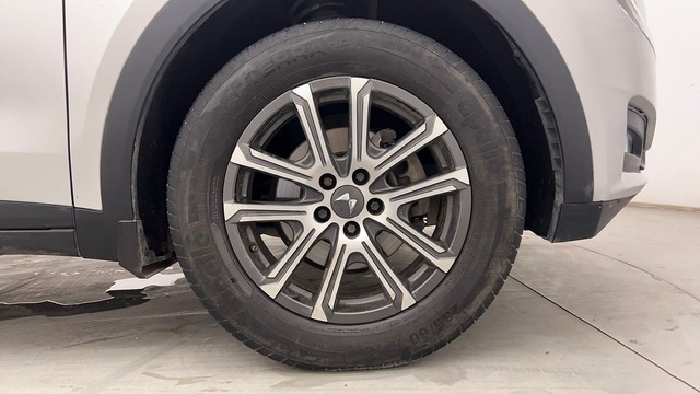 Second-hand 2022 Mahindra XUV700 AX7 Diesel AT Luxury Pack BSVI for sale in Chandigarh-17