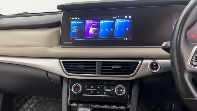 Second-hand 2022 Mahindra XUV700 AX7 Diesel AT Luxury Pack BSVI for sale in Chandigarh-28