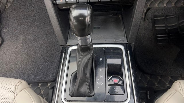 Second-hand 2022 Mahindra XUV700 AX7 Diesel AT Luxury Pack BSVI for sale in Chandigarh-12
