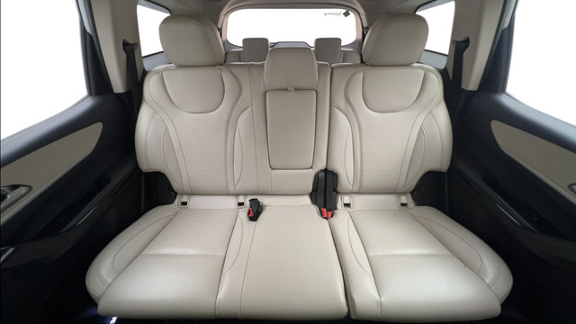 Second-hand 2022 Mahindra XUV700 AX7 Diesel AT Luxury Pack BSVI for sale in Chandigarh-23