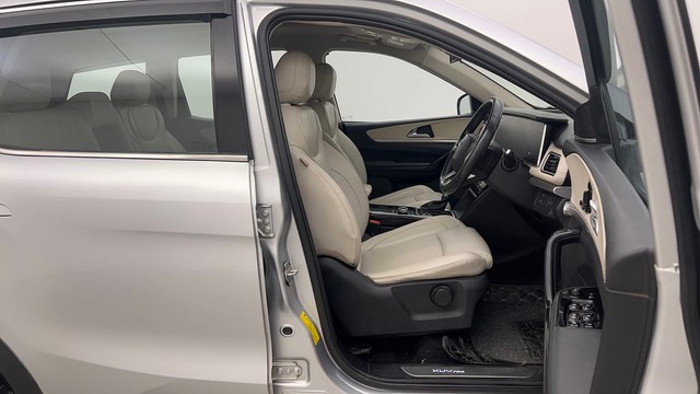 Second-hand 2022 Mahindra XUV700 AX7 Diesel AT Luxury Pack BSVI for sale in Chandigarh-15