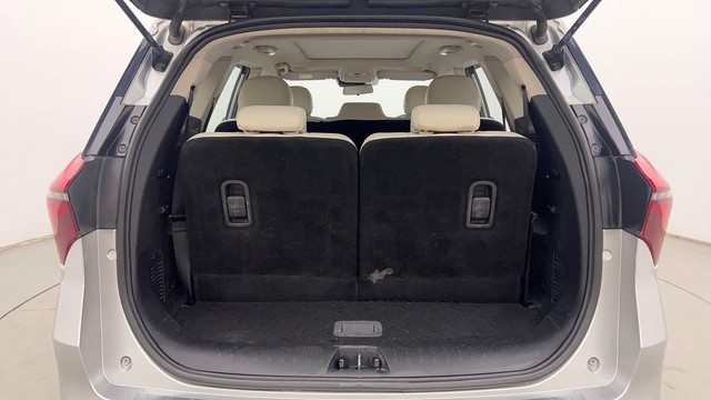 Second-hand 2022 Mahindra XUV700 AX7 Diesel AT Luxury Pack BSVI for sale in Chandigarh-9