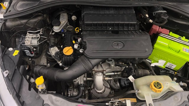 Second-hand 2022 Tata Tiago XT CNG for sale in Chandigarh-38