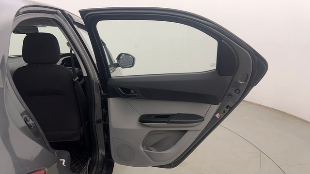 Second-hand 2022 Tata Tiago XT CNG for sale in Chandigarh-29