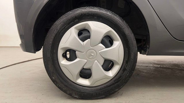 Second-hand 2022 Tata Tiago XT CNG for sale in Chandigarh-18