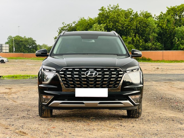 Second-hand 2022 Hyundai Alcazar Signature Diesel BSVI for sale in Ahmedabad-4