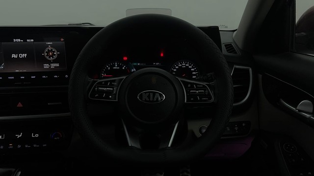 Second-hand 2020 Kia Seltos GTX Plus Diesel AT for sale in Ghaziabad-24