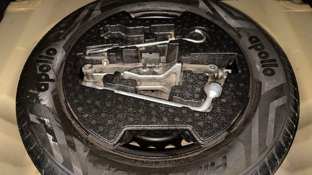 Second-hand 2016 Maruti Vitara Brezza ZXI Plus Dual Tone for sale in Chandigarh-21