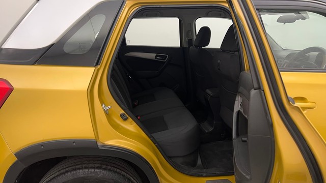 Second-hand 2016 Maruti Vitara Brezza ZXI Plus Dual Tone for sale in Chandigarh-28