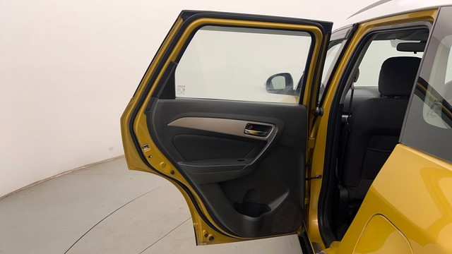 Second-hand 2016 Maruti Vitara Brezza ZXI Plus Dual Tone for sale in Chandigarh-27