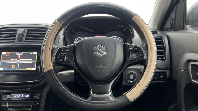 Second-hand 2016 Maruti Vitara Brezza ZXI Plus Dual Tone for sale in Chandigarh-26