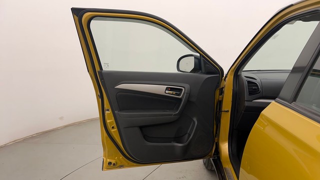 Second-hand 2016 Maruti Vitara Brezza ZXI Plus Dual Tone for sale in Chandigarh-37