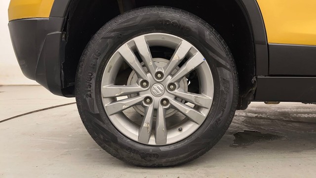 Second-hand 2016 Maruti Vitara Brezza ZXI Plus Dual Tone for sale in Chandigarh-18