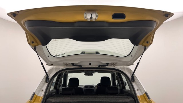 Second-hand 2016 Maruti Vitara Brezza ZXI Plus Dual Tone for sale in Chandigarh-39