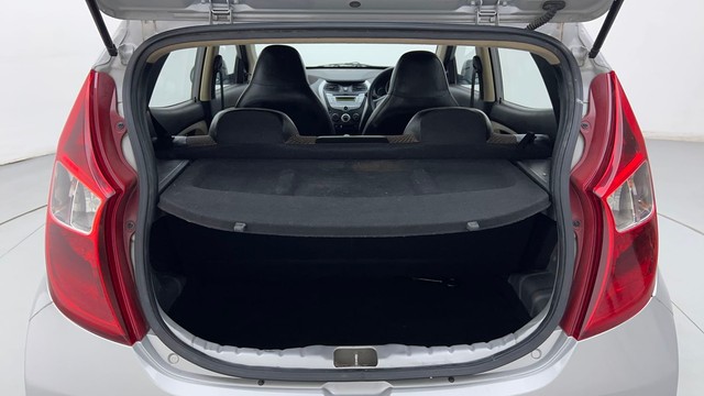 Second-hand 2015 Hyundai EON Sportz for sale in Chandigarh-9