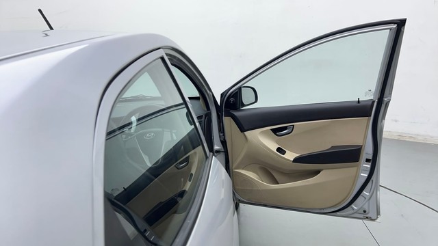 Second-hand 2015 Hyundai EON Sportz for sale in Chandigarh-16