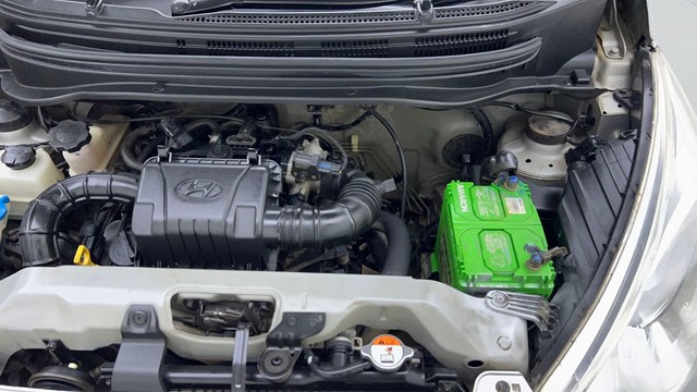 Second-hand 2015 Hyundai EON Sportz for sale in Chandigarh-32