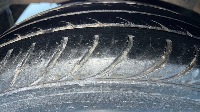 Second-hand 2015 Hyundai EON Sportz for sale in Chandigarh-28