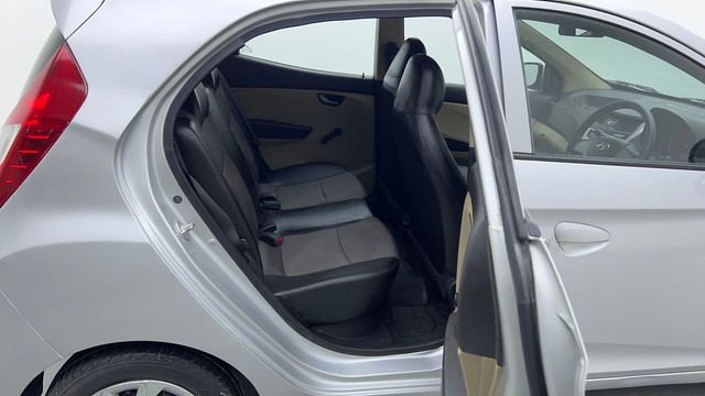 Second-hand 2015 Hyundai EON Sportz for sale in Chandigarh-38