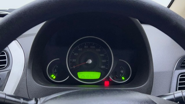 Second-hand 2015 Hyundai EON Sportz for sale in Chandigarh-13