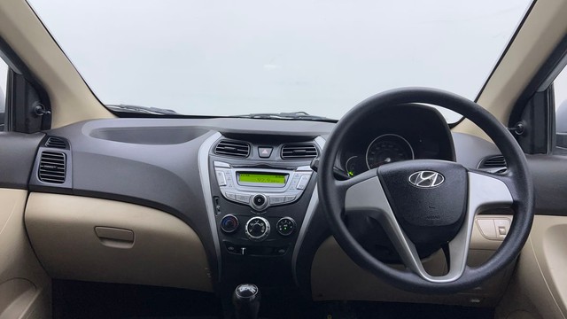 Second-hand 2015 Hyundai EON Sportz for sale in Chandigarh-11