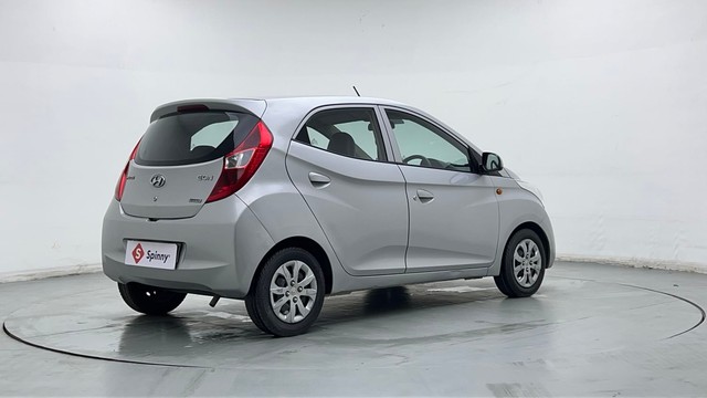 Second-hand 2015 Hyundai EON Sportz for sale in Chandigarh-3