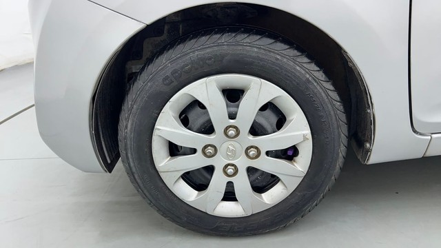 Second-hand 2015 Hyundai EON Sportz for sale in Chandigarh-20