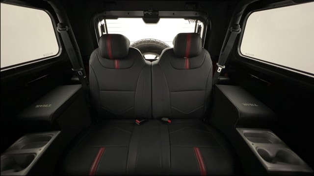 Second-hand 2021 Mahindra Thar LX Hard Top AT for sale in Kanpur-23