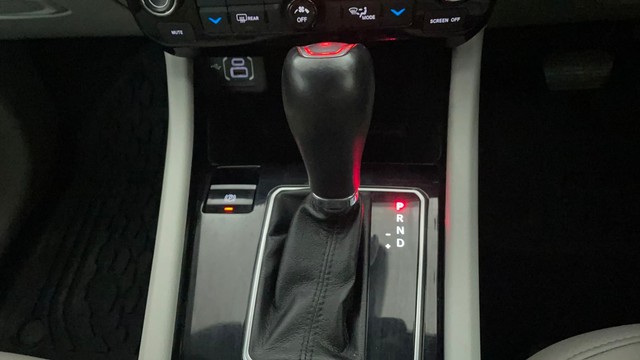 Second-hand 2021 Jeep Compass 1.4 Limited Opt DCT BSVI for sale in Chennai-12